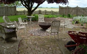 The fire pit at the Queen of the Valley Inn.