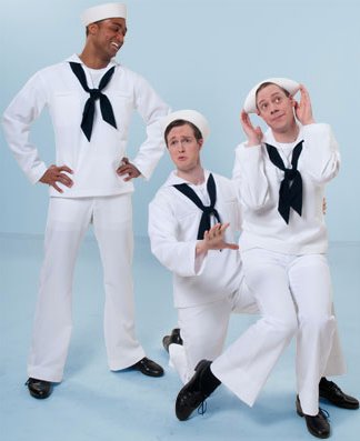 In On The Town 3 sailors try to see all the sights of New York in one short day.