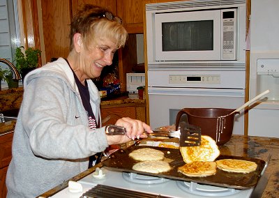 Pancakes being cooked at Paradise-Chateau.