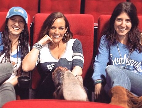 Tayla Lynn and friends at the Auburn Avenue Theater in Auburn Washington - image.