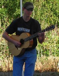 Travis Hartnett performing.