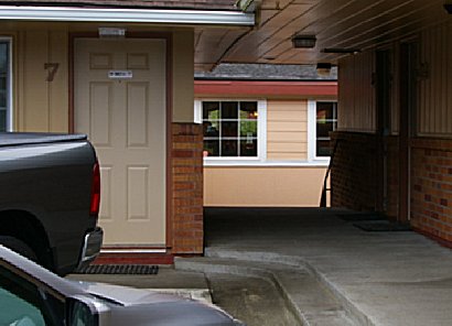 A passage way from the Relax Inn to the Kit Carson Family Restaurant in Chehalis, Washington.