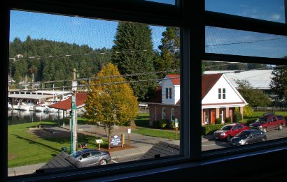 The Maritime Inn in Gig Harbor, Washington - looking out on Skansie Park - image.