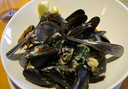 Mussels in coconut milk at Johnnys Bistro in Tacoma, Washington - image.