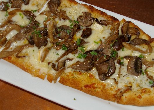 Flatbread pizza from G. Donnalson's in the Proctor District Tacoma - image.