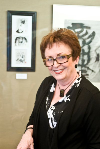 Artist Nola V. Tresslar.