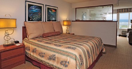 Our junior suite at the Shilo Inn in Ocean Shores, Washington - image.