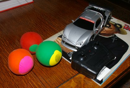 Homemade juggling balls - image.