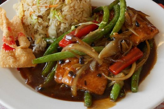 Salmon and green beans at Viet Hoa Asian Restaurant Ocean Shores - image.